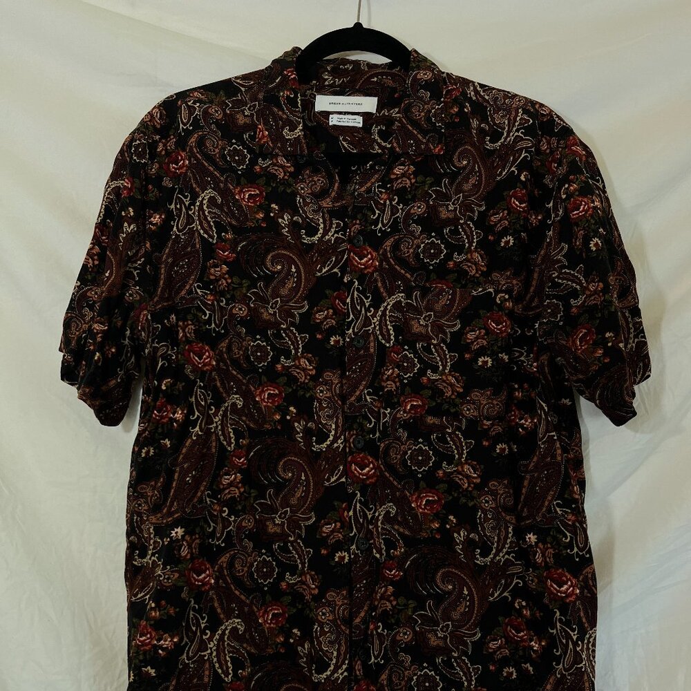SOLD!! Mens Urban Outfitters, Rayon Button Down Shirt, Fall Paisley Floral